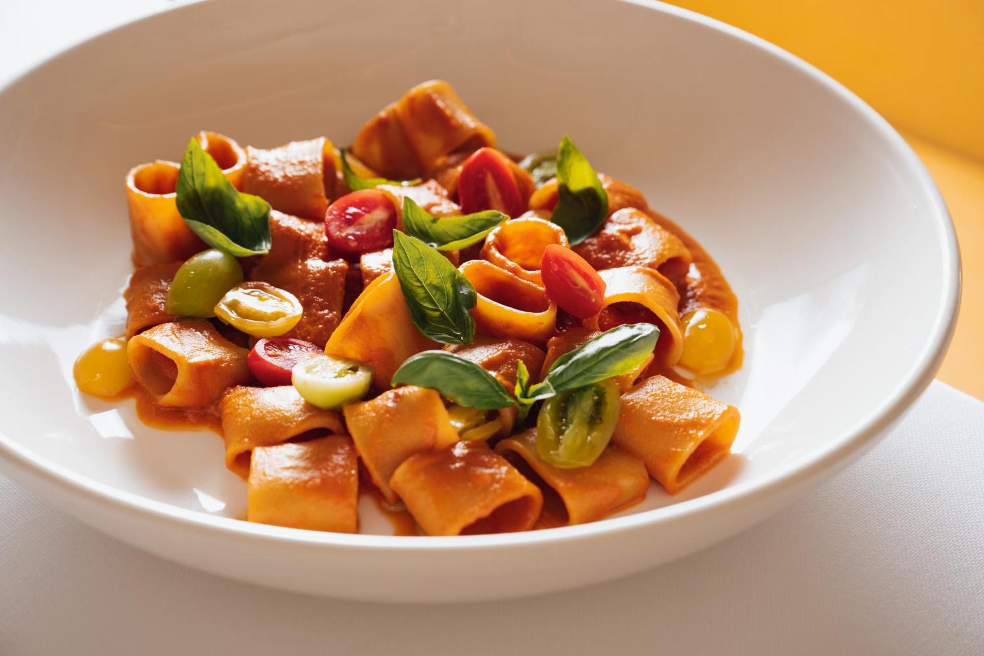 ホテル シーザーズ パレス ブルーウォーターズ ドバイ エクステリア 写真 Rigatoni with sausage and peppers